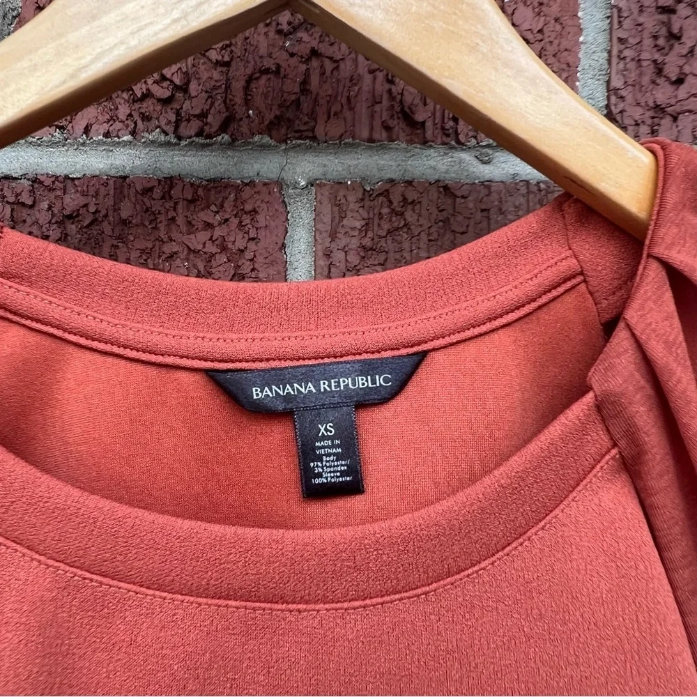 Banana Republic Burnt Orange Puff Sleeve 1/2 Sleeve Blouse Top